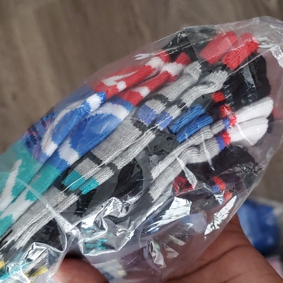 8 pairs of socks - Brand New - Super Mario, Play Station, Mega Man & Marvel - Picture 9 of 9